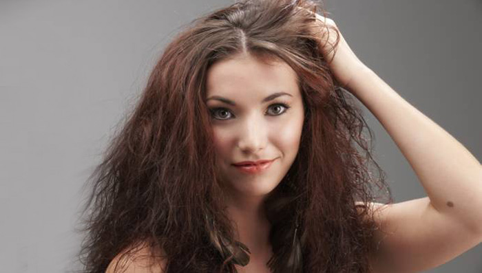 14 Home Remedies for Dry and Damaged Hair