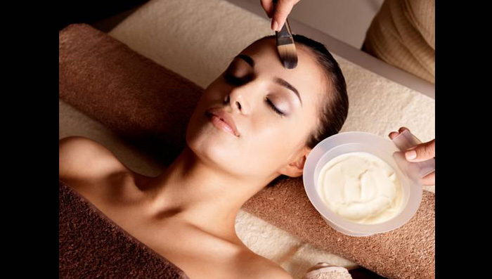 6 Natural Skin Care Tips Using Multani Mitti