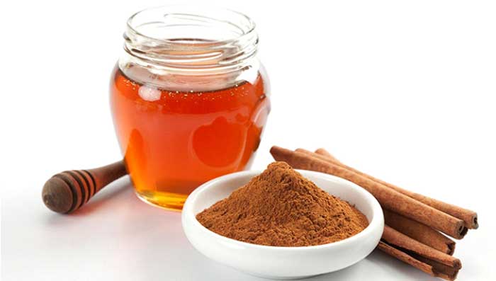 Cinnamon & Honey to Treat Blackheads