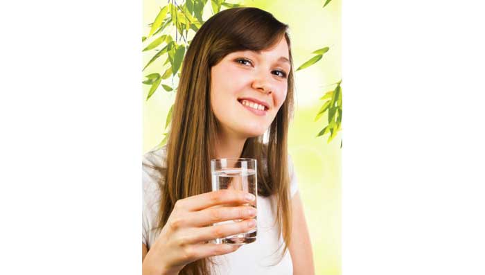 How to Get Fair Face by Drinking Adequate Water