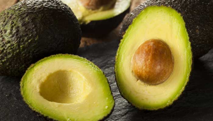 Avocado and castor oil for skin whitening face mask