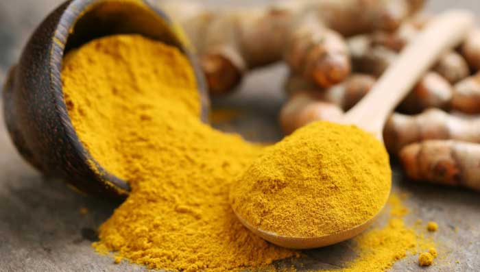 Turmeric and castor oil for skin whitening face mask