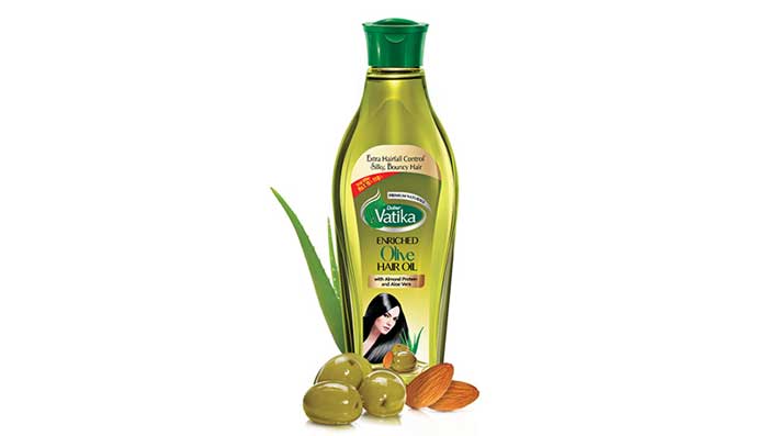 Olive oil and egg temporary hair straightening cream