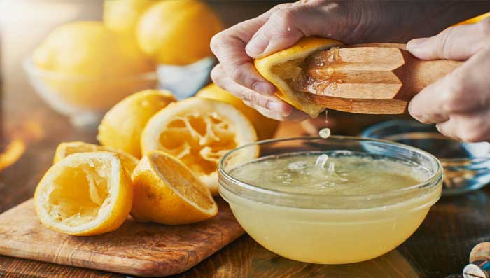 Lemon Juice Home Remedies For Hair Fall Due To Dandruff