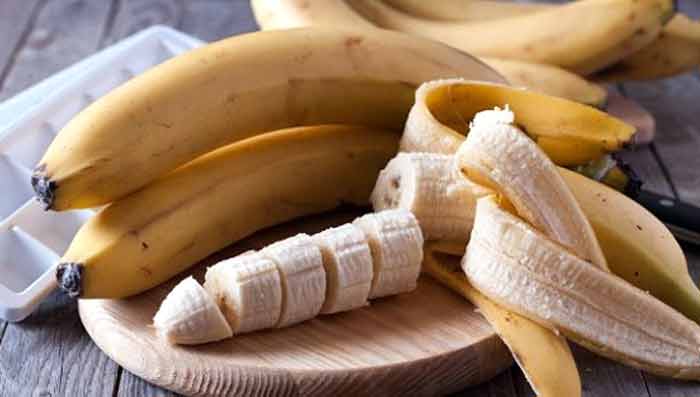 Keep Glowing This Winter with Banana Home Remedies