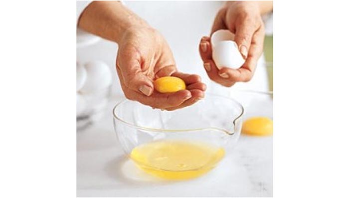 Egg Whites for Dandruff Removal