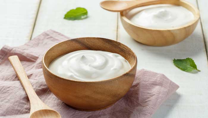 Yogurt and honey mask