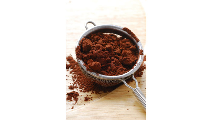 Olive oil, cocoa powder & red wine for skin whitening face pack
