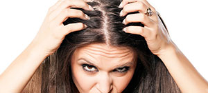 Causes and Hair Care Tips for Itchy Scalp in Monsoon